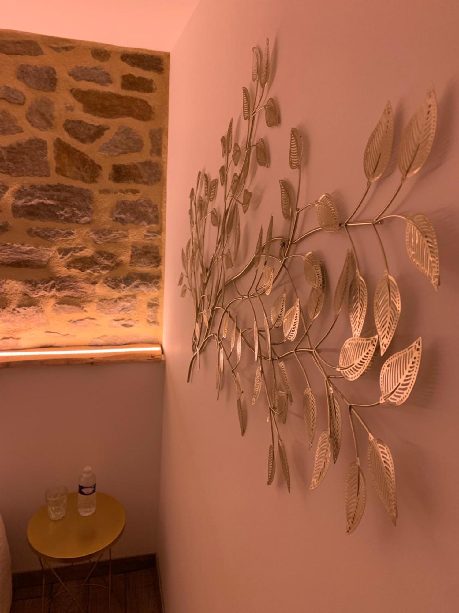 Villa Lily Spa, Chambre D'Hotes Avec Spa Privatif La Vicomte-sur-Rance Luaran gambar